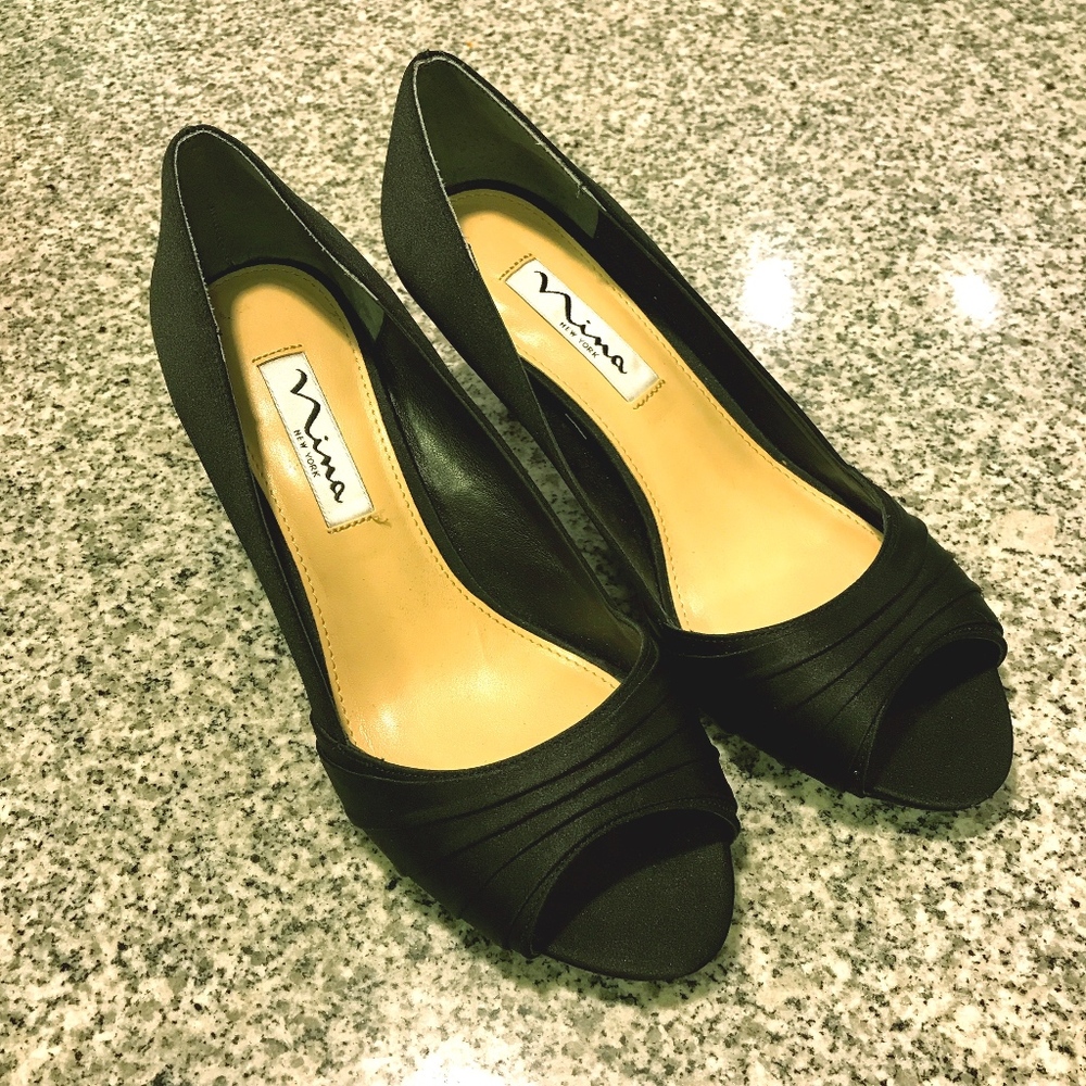 Nina 6M Black Fancy!